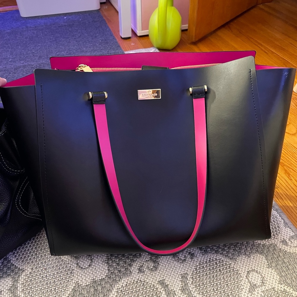Kate Spade tote and matching wallet on chain! Excellent condition.